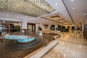825 Brickell Bay Dr APT 451, Miami, FL 33131, Sold 06/07/22