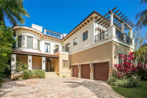 269 N Hibiscus Dr, Miami Beach, FL 33139, Sold 09/29/23