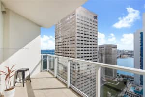 300 S Biscayne Blvd t 3314, Miami, FL 33131, Sold 04/04/22