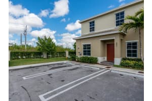 597 NE 5th St, Florida City, FL 33034, Sold 03/25/22