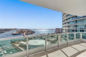900 Biscayne Bay, 900 Biscayne Blvd APT 4401, Miami, FL 33132, Sold 05/31/22