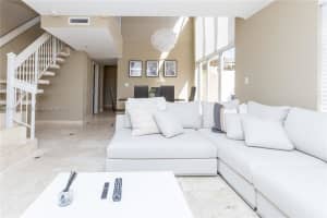 140 Jefferson Ave, Miami Beach, FL 33139, Sold 06/17/22