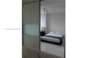 92 SW 3rd St APT 4009, Miami, FL 33130, Sold 03/25/22