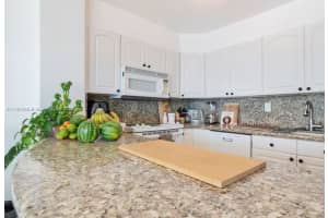 11111 Biscayne Blvd #5g, Miami, FL 33181, Sold 04/08/22