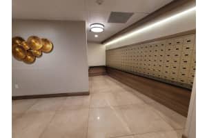 3701 N Country Club Dr APT 1504, Aventura, FL 33180, Sold 05/02/22