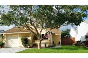 10931 SW 10th St, Pembroke Pines, FL 33025, Sold 04/12/22