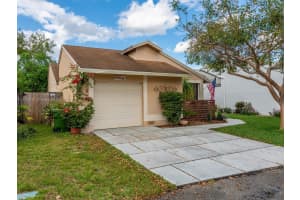 10931 SW 10th St, Pembroke Pines, FL 33025, Sold 04/12/22