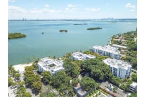 700 NE 63rd St, El Portal, FL 33138, Sold 03/28/22