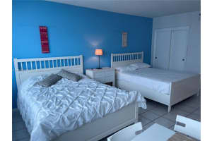 5445 Collins Ave APT 1718, Miami Beach, FL 33140, Sold 05/23/22