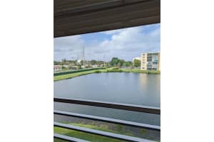 301 SE 3rd St APT 302, Dania Beach, FL 33004, Sold 04/08/22