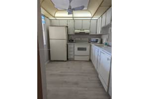 301 SE 3rd St APT 302, Dania Beach, FL 33004, Sold 04/08/22