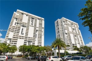 20225 NE 34th Ct APT 416, Aventura, FL 33180, Sold 04/08/22