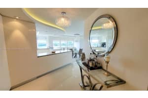 2801 NE 183rd St #717w, Aventura, FL 33160, Sold 04/21/22