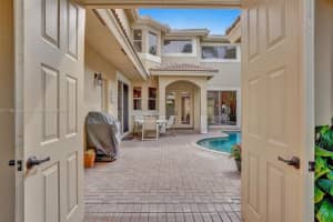 16404 Diamond Head Dr, Weston, FL 33331, Sold 04/04/22