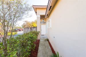 21307 SW 87th Ct, Cutler Bay, FL 33189, Sold 03/23/22