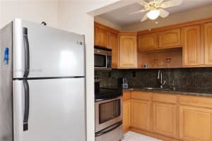 3121 S Ocean Dr APT 211, Hallandale Beach, FL 33009, Sold 03/28/22