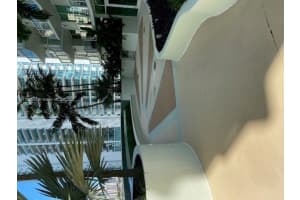 218 SE 14th St APT 2106, Miami, FL 33131, Sold 04/07/22