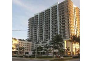 7901 Hispanola Ave APT 1705, North Bay Village, FL 33141, Sold 05/11/22