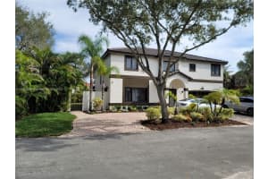 8732 NW 189th Terrace, Hialeah, FL 33018, Sold 04/19/22