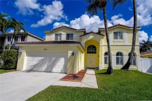 1660 SW 106th Terrace, Davie, FL 33324, Sold 04/01/22