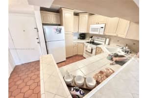 7928 West Dr APT 303, North Bay Village, FL 33141, Sold 06/02/22