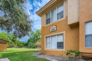 4751 Via Palm Lakes APT 421, West Palm Beach, FL 33417, Sold 04/01/22
