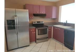 380 NW 85th Pl #1407, Miami, FL 33126, Sold 05/24/22