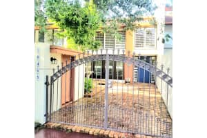 10465 SW 80th St, Miami, FL 33173, Sold 04/12/22