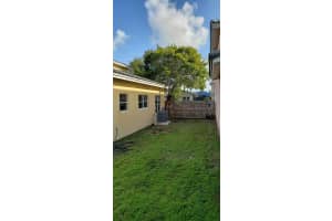 12113 SW 249th St, Homestead, FL 33032, Sold 04/28/22