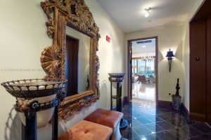100 South Pointe Dr APT 702, Miami Beach, FL 33139, Sold 05/02/22