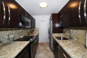 100 Lincoln Rd #1422, Miami Beach, FL 33139, Sold 09/09/22