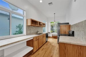 930 Bear Island Cir, West Palm Beach, FL 33409, Sold 05/20/22