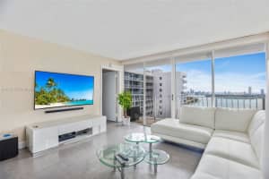 7601 E Treasure Dr APT 2408, North Bay Village, FL 33141, Sold 05/03/22
