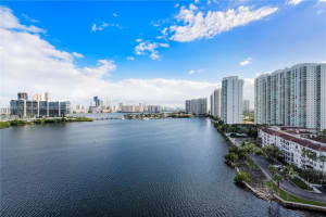 3300 NE 188th St APT 613, Aventura, FL 33180, Sold 07/01/22