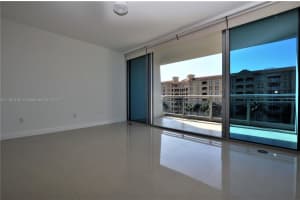 2950 NE 188th St APT 330, Aventura, FL 33180, Sold 04/04/22