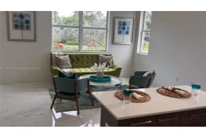 405 NE 35th Ct Unit 1, Oakland Park, FL 33334, Sold 05/05/22