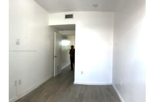 820 15th St APT 204, Miami Beach, FL 33139, Sold 05/03/23