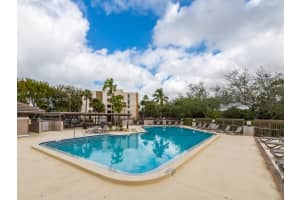 9725 NW 52nd St APT 107, Doral, FL 33178, Sold 04/21/22