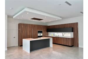 10547 NW 68th Terrace, Doral, FL 33178, Sold 04/27/22