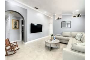 16790 NW 75th Ave, Hialeah, FL 33015, Sold 03/24/22