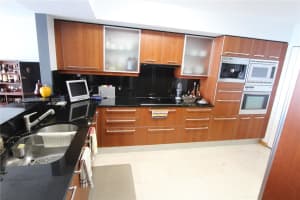 1331 Brickell Bay Dr APT 3103, Miami, FL 33131, Sold 05/31/22