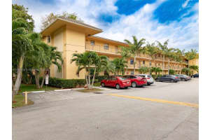 11477 NW 39th Ct Apt 203-1, Coral Springs, FL 33065, Sold 04/18/22