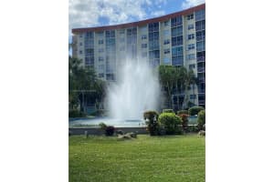 2731 NE 14th Street Causeway APT 223, Pompano Beach, FL 33062, Sold 03/30/22