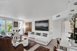 151 Michigan Ave APT 511, Miami Beach, FL 33139, Sold 04/11/22