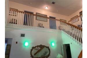 17415 NW 75th Pl APT 208, Hialeah, FL 33015, Sold 05/10/22