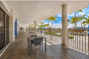 800 West Ave APT 832, Miami Beach, FL 33139, Sold 05/06/22