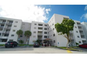 8145 NW 7th St APT 109, Miami, FL 33126, Sold 04/27/22