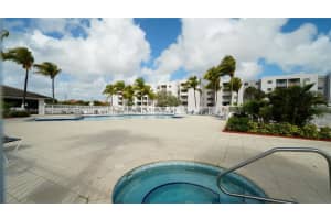 8145 NW 7th St APT 109, Miami, FL 33126, Sold 04/27/22