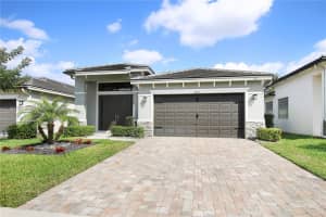7497 Moonrise Dr, Lake Worth, FL 33467, Sold 04/18/22