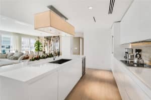 102 24th St PH 1706, Miami Beach, FL 33139, Sold 04/05/22